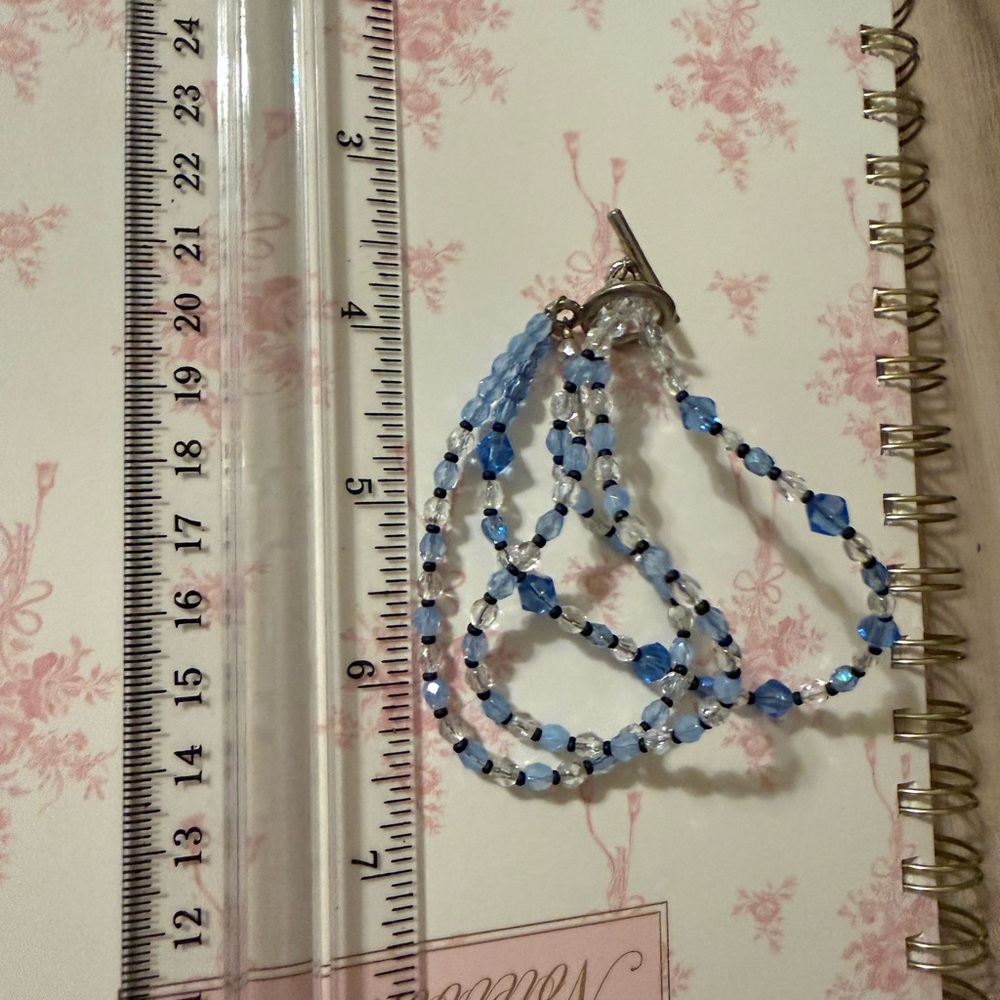 Chic Blue and Silver Beaded Bracelet - Picture 4 of 4